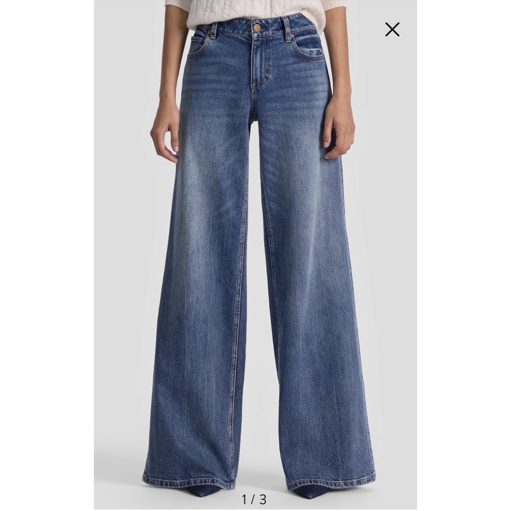 Alice + Olivia Chic Wide-Leg Jeans color Brooklyn Blue size 26 retail $330 - Picture 1 of 5